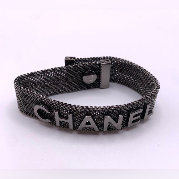 Chanel Paris-Cosmopolite Mesh Logo Bracelet - Picture 2 of 5